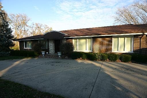 1st image of 1655 N Lynda Dr
