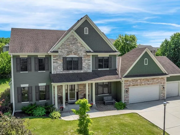 501 Wynnewood COURT, Waukesha, WI 53188