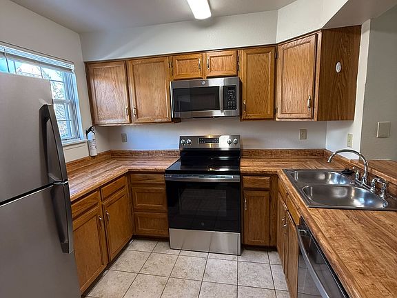 5th image of 12027 E Ford Cir