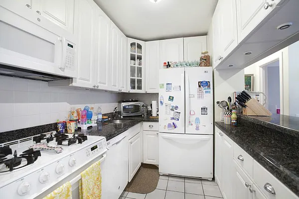 Rented by Level Group | media 16