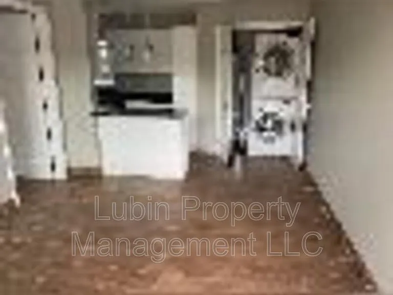 1616 Monroe Ave #7 — Photo 6
