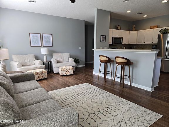 4th image of 1320 Windsor Pines Court