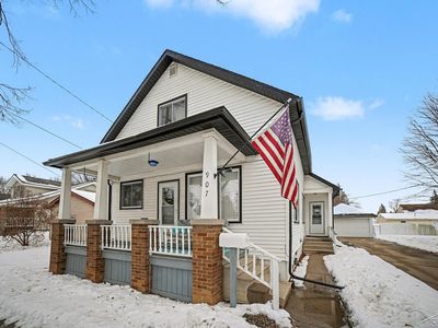 907 Michigan Ave, Bay City, MI, 48708