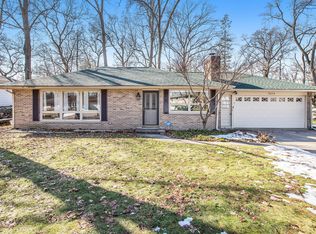 7624 Primrose Ln, Portage, MI 49024