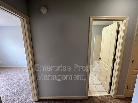 5th image of 10099 Cross Valley Dr