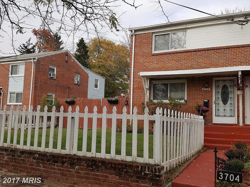 2nd image of 3704 Gallatin St