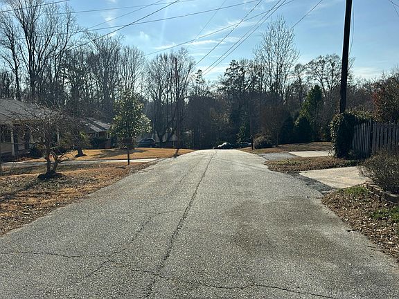 4th image of 8 Richbourg Ct