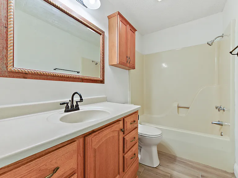 111 Winchester Dr — Photo 17