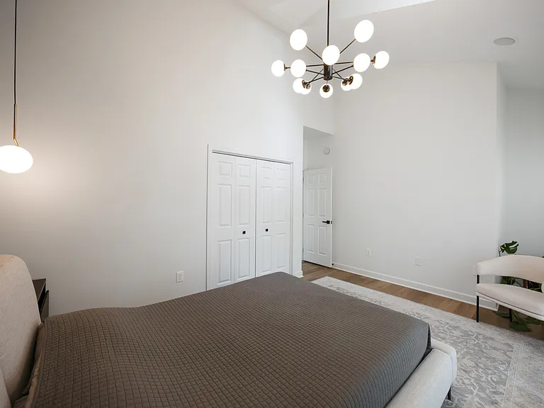 935 Hawthorne Bridge Ct — Photo 20