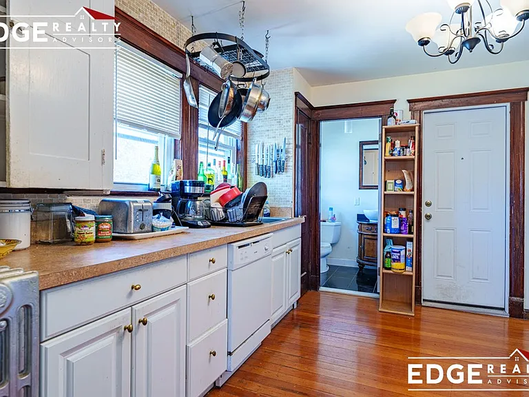 8 Niles St #2 — Photo 2
