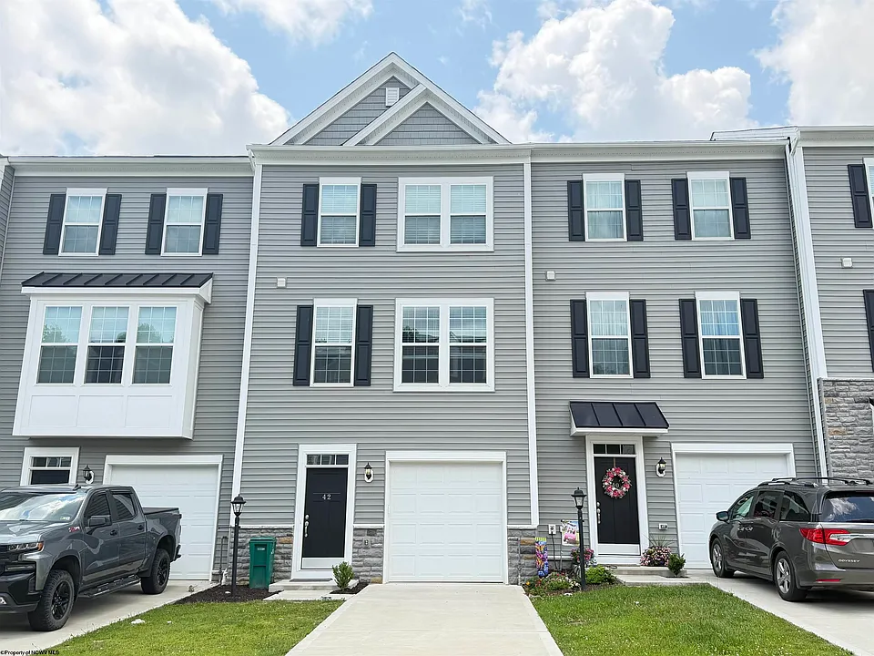 42 Dover Ct