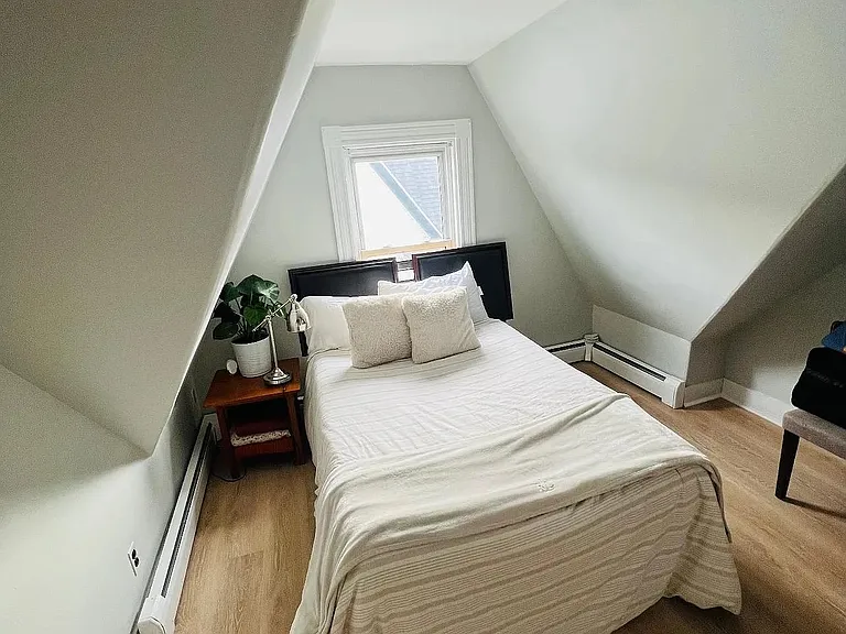 39 Beacon St #2 — Photo 9