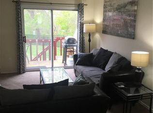 560 Shennecossett Rd APT C, Groton, CT 06340