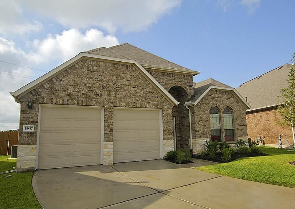 1st image of 25427 Lisburn Dr