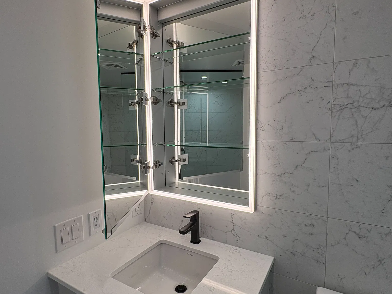 1 bed, $2,050 — Photo 2
