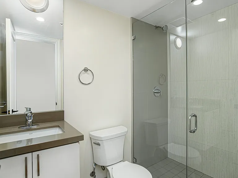 639A Natoma St — Photo 16