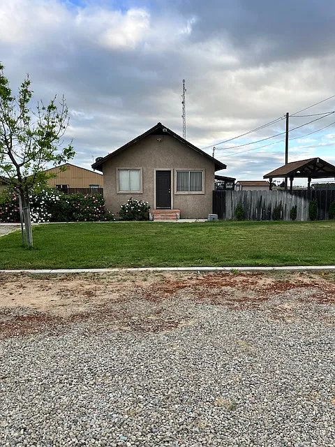 19616 Bloss Ave photo 1