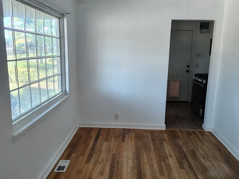 6891 Olive St — Photo 10