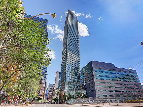 3rd image of 832 Bay St #4903