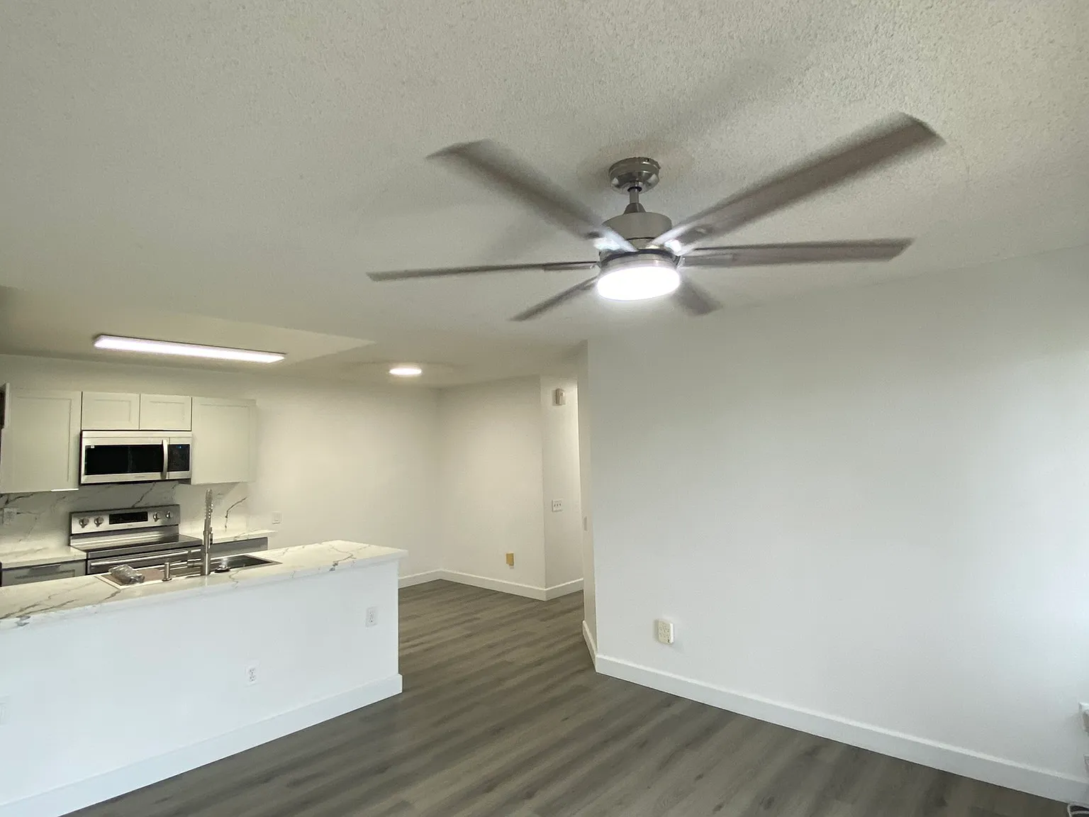 91-1219 Kaneana St — Photo 2