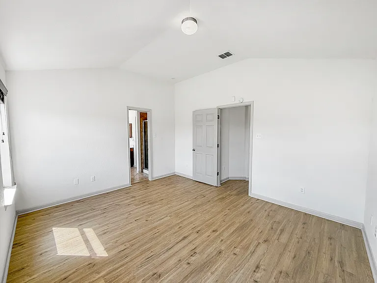 9566 Everton — Photo 18