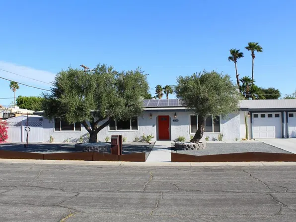 2120 E Del Lago Rd, Palm Springs, CA 92262