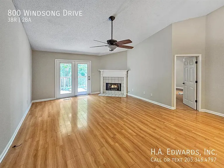 800 Windsong Dr — Photo 3