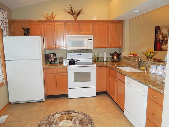 3rd image of 5928 W Lyn Haven Dr SE