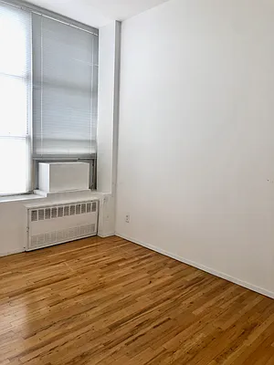 Rented by Modern Spaces | media 25