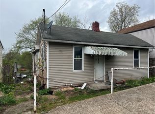 624 Forrest St, New Castle, PA 16101