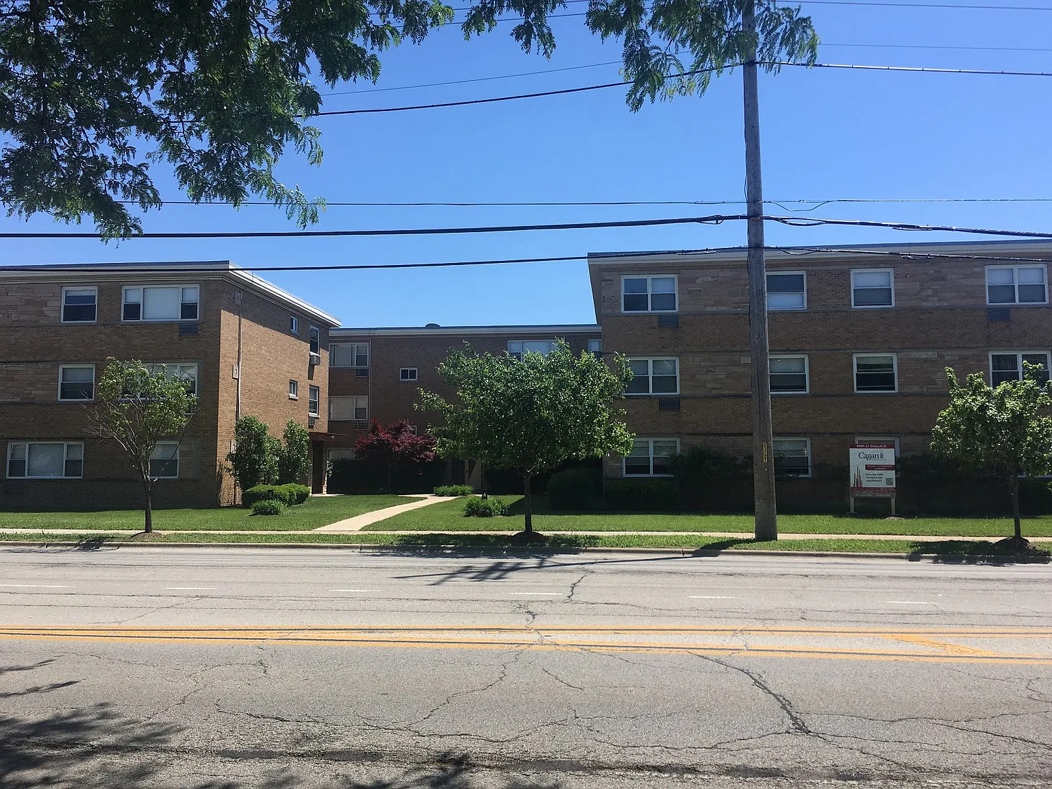 4909-21 Church — Photo 2