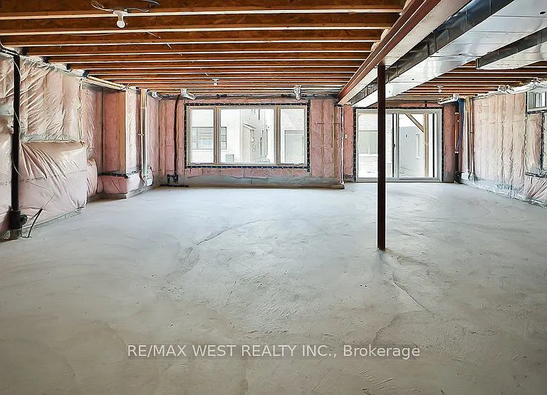 14 Periwinkle Rd E — Photo 26