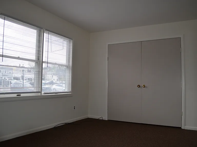50 Cook Ave #1A — Photo 5
