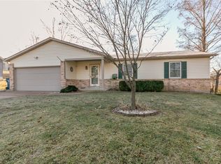 12154 Josephine Marie Dr, Maryland Heights, MO 63043