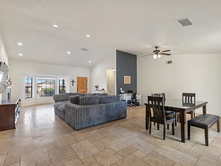 57731 San Tropeze Dr — Photo 25