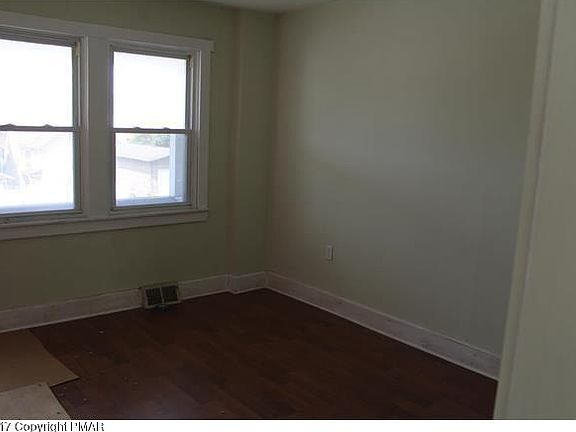 5th image of 130 Avenue A