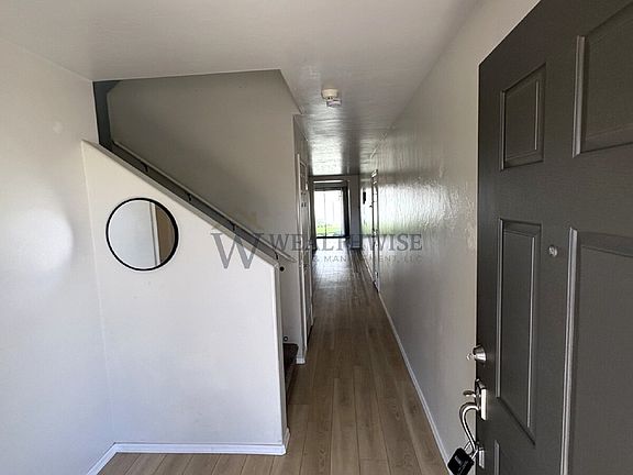 5th image of 33912 S Farmers Way