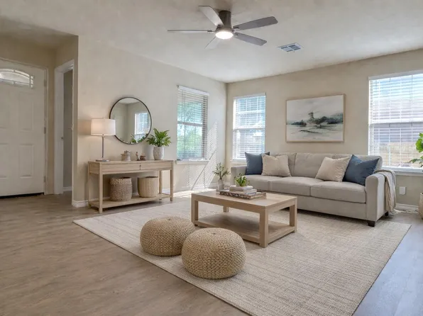 5211 Viewpoint Dr, Austin, TX 78744