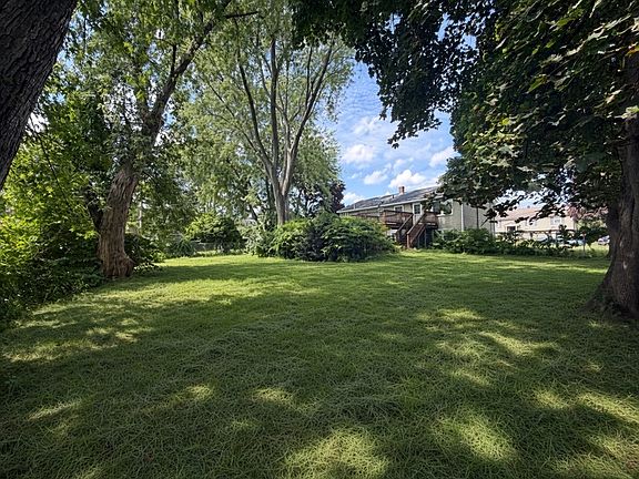 2nd image of 24 Crestshire Dr