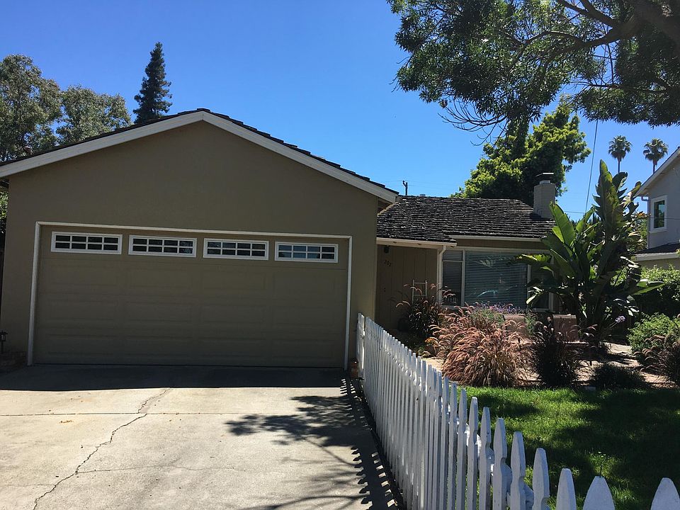 1st image of 292 Sunberry Dr