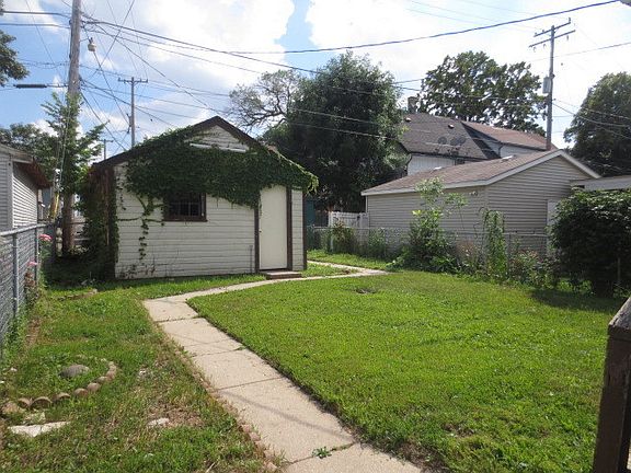 5th image of 719 W Lincoln Ave