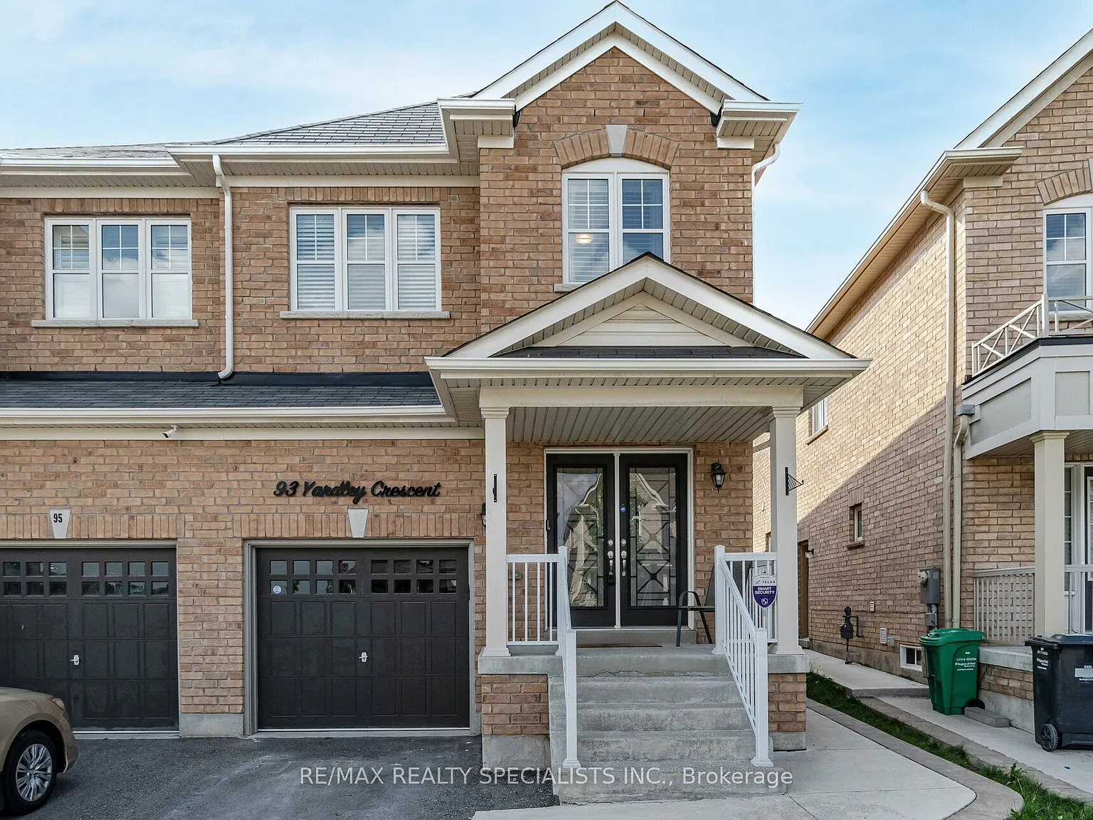 4 bed, $3,000 — Photo 1