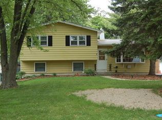 33293 N Algonquin Dr, Grayslake, IL