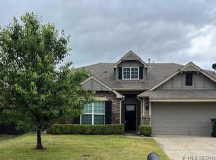 14506 E 111th Pl, Owasso, OK 74055