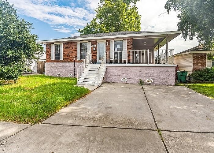1st image of 120 Helen Dr