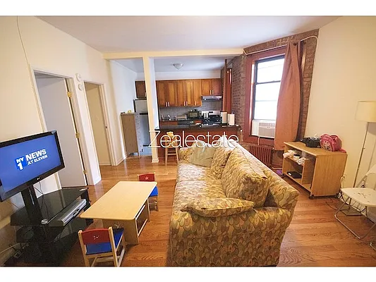 Rented by ZealEstate Group Inc | media 44