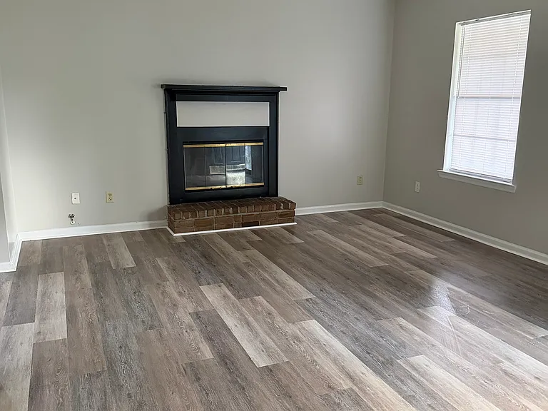 663 Windhaven Dr — Photo 31