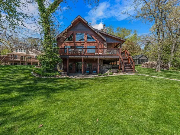 3024 Nagawicka AVENUE, Delafield, WI 53018