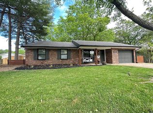 204 Todd Ln, Belleville, IL 62221