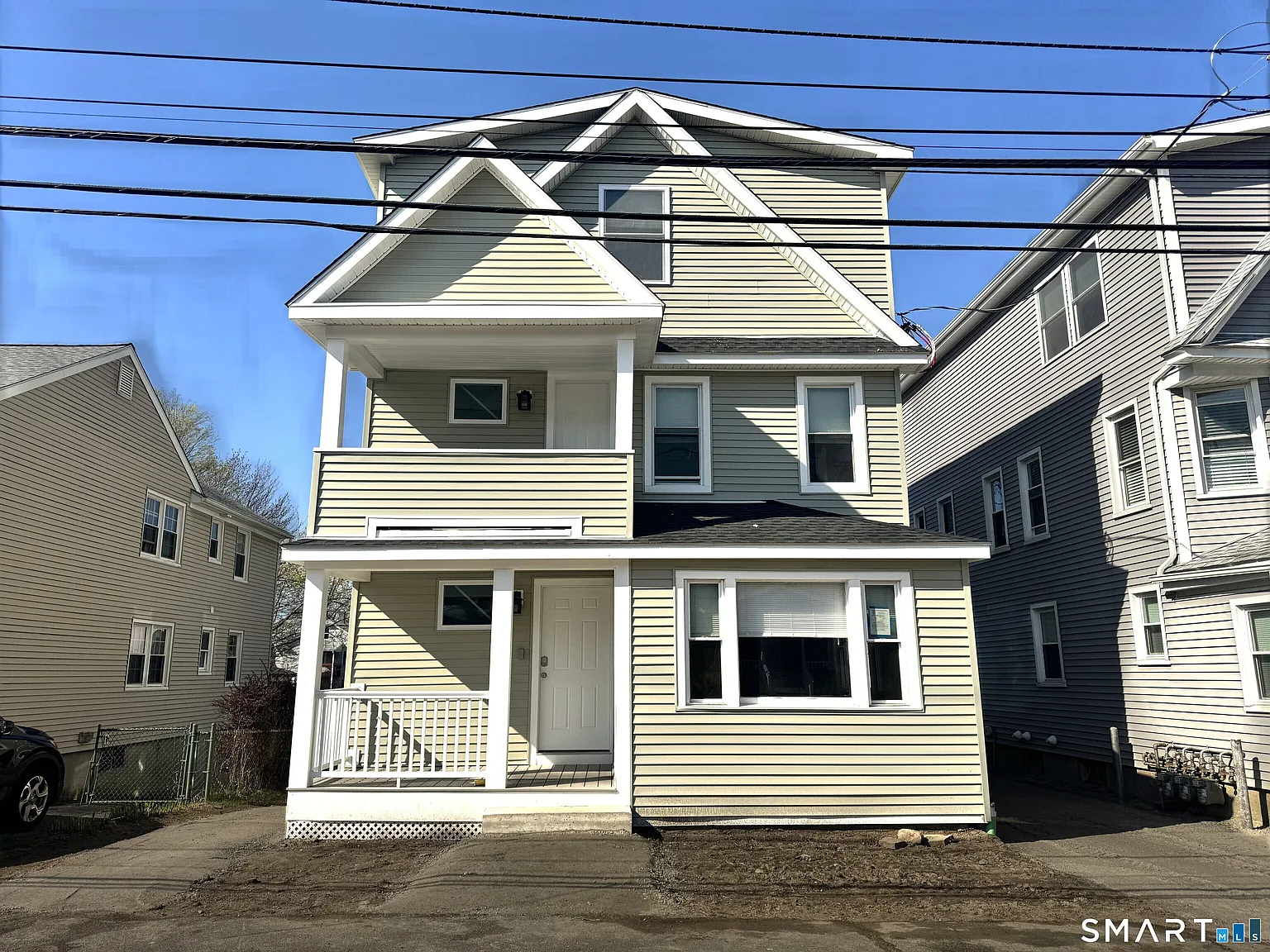 2 bed, 1.0 bath, 688 sqft, $2,950 — Photo 1